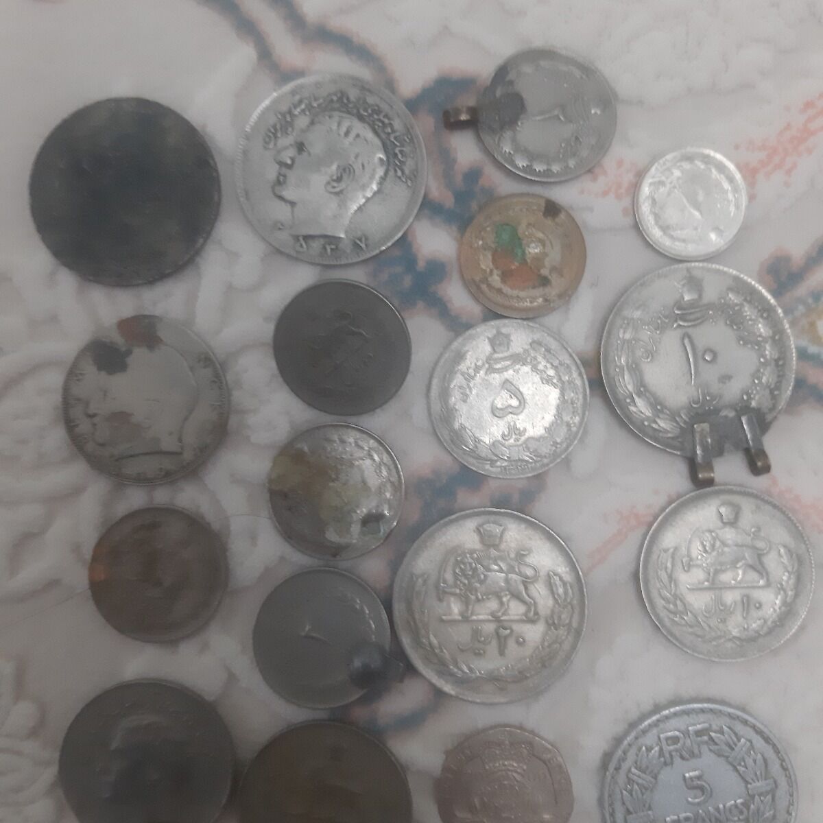 ارزش سکه و اسکناس