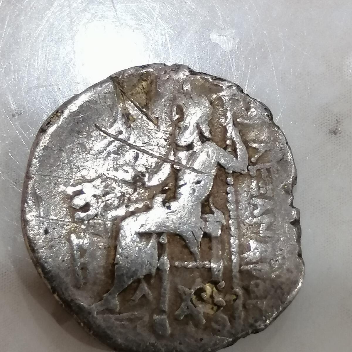 تعیین اصالت و تاریخ سکه